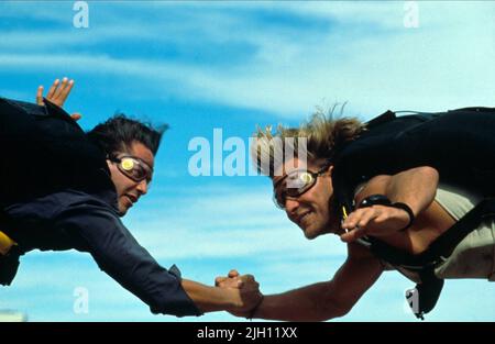 REEVES,SWAYZE, POINT BREAK, 1991 Stock Photo