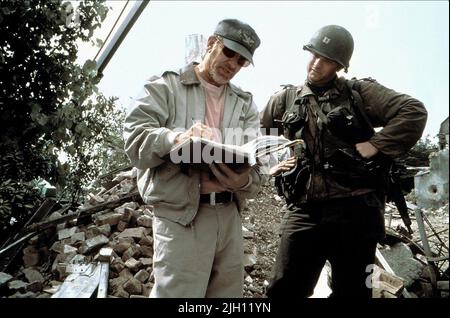 SPIELBERG,HANKS, SAVING PRIVATE RYAN, 1998 Stock Photo