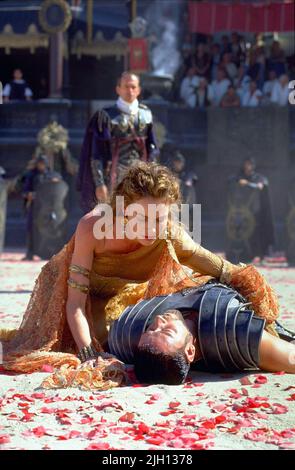 NIELSEN,CROWE, GLADIATOR, 2000 Stock Photo