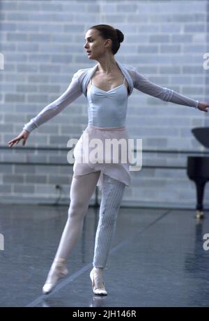 NATALIE PORTMAN, BLACK SWAN, 2010 Stock Photo - Alamy