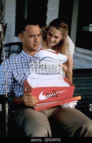 HANKS,WRIGHT, FORREST GUMP, 1994 Stock Photo