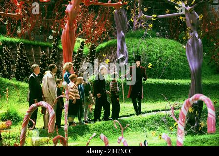 HIGHMORE,KELLY,WINTER,TROEGNER,FOX,ROBB,PYLE,DEPP,GODLEY,FRY, CHARLIE AND THE CHOCOLATE FACTORY, 2005 Stock Photo