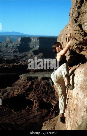 TOM CRUISE, MISSION: IMPOSSIBLE II, 2000 Stock Photo