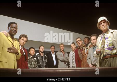 MAC,AFFLECK,QIN,CAAN,CLOONEY,PITT,DAMON,GOULD,CHEADLE,JEMISON,REINER, OCEAN'S ELEVEN, 2001 Stock Photo