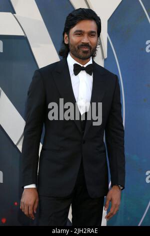 Los Angeles, CA. 13th July, 2022. LOS ANGELES - JUL 13: Dhanush at the The Gray Man Premiere at TCL Chinese Theater IMAX on July 13, 2022 in Los Angeles, CA at arrivals for THE GRAY MAN Premiere, TCL Chinese Theatre, Los Angeles, CA July 13, 2022. Credit: Priscilla Grant/Everett Collection/Alamy Live News Stock Photo