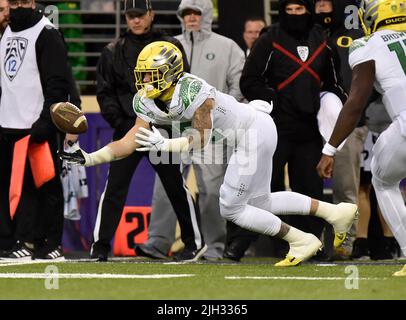 Oregon football star Spencer Webb, 22, dies after falling on rock