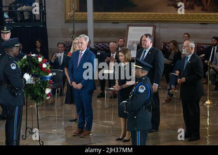 United States Representative Carol Miller (Republican of West Virginia), US House Minority Leader Kevin McCarthy (Republican of California), Speaker of the US House of Representatives Nancy Pelosi (Democrat of California), US Representative Alex Mooney (Republican of West Virginia), and US Representative David McKinley (Republican of West Virginia), pay their respects to Marine Chief Warrant Officer 4 Hershel Woodrow “Woody” Williams, the last surviving World War II Medal of Honor recipient, who lies in honor in the Rotunda of the US Capitol, in Washington, DC, USA, 14 July 2022. The Marine Co Stock Photo