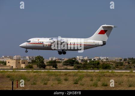 Bahrain Air Force British Aerospace Avro 146-RJ85 (REG: A9C-HWR) coming in to land on runway 31. Stock Photo