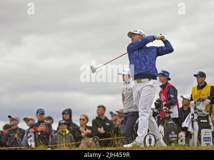 St Andrews, UK . 14th July, 2022. Hideki Matsuyama of Japan hits off the 14th tee during the first round of the British Open golf championship on July 14, 2022, at the Old Course in St. Andrews, Scotland. (Kyodo)==Kyodo Photo via Credit: Newscom/Alamy Live News Credit: Newscom/Alamy Live News