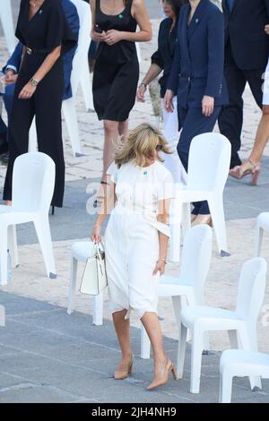 Madrid, Spain. 15th July, 2022. Yolanda Diaz attends ''˜An applause for memory' the act of State to tribute to the Covid victims and recognition of sanitary workers at Royal Palace on July 15, 2022 in Madrid, Spain (Credit Image: © Jack Abuin/ZUMA Press Wire) Credit: ZUMA Press, Inc./Alamy Live News Stock Photo