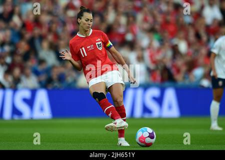 Brighton, UK. 15th July, 2022. Viktoria Schnaderbeck of Austria Women in action during the game. UEFA Women's Euro England 2022, group A match, Austria women v Norway women at the Falmer Stadium in Brighton & Hove in Sussex on Friday 15th July 2022. this image may only be used for Editorial purposes. Editorial use only, license required for commercial use. No use in betting, games or a single club/league/player publications. pic by Steffan Bowen/Andrew Orchard sports photography/Alamy Live news Credit: Andrew Orchard sports photography/Alamy Live News Credit: Andrew Orchard sports photography/ Stock Photo