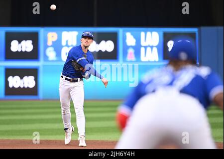 Photo: Royals Bobby Witt Jr. Hits a Pitch on Opening Day 2023 -  KCP20230330109 