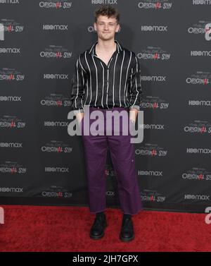 Los Angeles, USA. 15th July, 2022. Ben Cook arrives at the exclusive screening of HBOMax's PRETTY LITTLE LIARS: ORIGINAL SIN held at the Warner Bros Studios on Friday, ?July 15, 2022. (Photo By Sthanlee B. Mirador/Sipa USA) Credit: Sipa USA/Alamy Live News Stock Photo