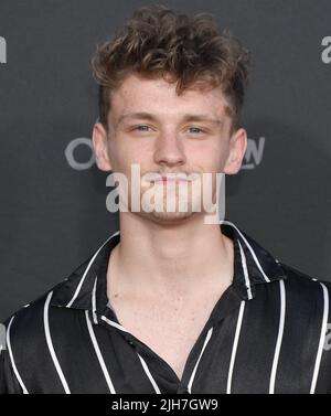 Los Angeles, USA. 15th July, 2022. Ben Cook arrives at the exclusive screening of HBOMax's PRETTY LITTLE LIARS: ORIGINAL SIN held at the Warner Bros Studios on Friday, ?July 15, 2022. (Photo By Sthanlee B. Mirador/Sipa USA) Credit: Sipa USA/Alamy Live News Stock Photo