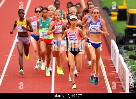 Great Britain's Eilish McColgan (right) competes in the Women's 10,000 Metres Final on day two of the World Athletics Championships at Hayward Field, University of Oregon in the United States. Picture date: Saturday July 16, 2022. Stock Photo