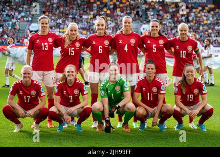 Brentford, UK. 16th July, 2022. Denmark starting line up during the UEFA Womens Euro 2022 football match between Denmark and Spain at the Brentford Community Stadium in Brentford, England. (Foto: Sam Mallia/Sports Press Photo/C - ONE HOUR DEADLINE - ONLY ACTIVATE FTP IF IMAGES LESS THAN ONE HOUR OLD - Alamy) Credit: SPP Sport Press Photo. /Alamy Live News