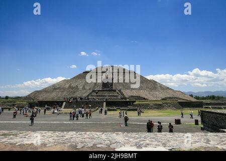 Theotihuacan - Mexico, 04 25 2010: General view of the ancient city of theotihuacan in Mexico Stock Photo