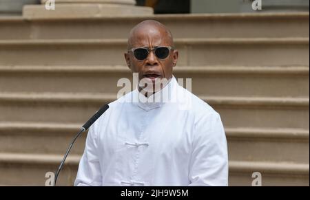 New York, NY, USA. 15th July, 2022. City Hall, New York, USA, July 15, 2022 - Mayor Eric Adams announces a settlement with Brooklyn Mitsubishi and Brooklyn Volkswagen that will deliver $304,900 to New Yorkers wronged by the companies deceptive practices when selling used cars today in New York City.Photo: Luiz Rampelotto/EuropaNewswire.PHOTO CREDIT MANDATORY. (Credit Image: © Luiz Rampelotto/ZUMA Press Wire) Stock Photo