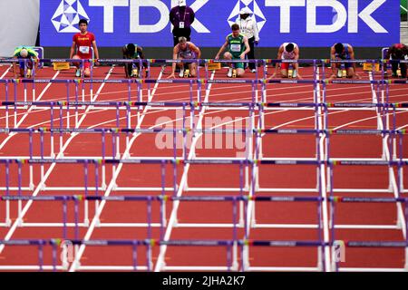 Eugene, USA. 16th July, 2022. Athletes prepare to start during the men's 110m hurdles heat at the World Athletics Championships Oregon22 in Eugene, Oregon, the United States, July 16, 2022. Credit: Wu Xiaoling/Xinhua/Alamy Live News Stock Photo