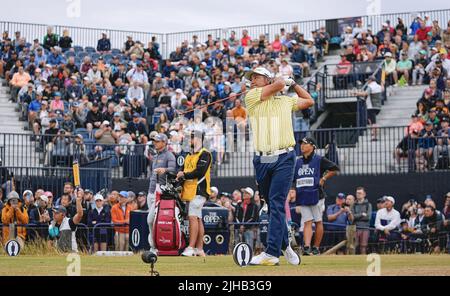 St. Andrews, Scotland, UK. 17th July, 2022. Hideki Matsuyama of Japan tees off on the 17th hole during the final round of the British Open golf championship on July 17, 2022, on the Old Course at St. Andrews, Scotland. (Kyodo)==Kyodo Photo via Credit: Newscom/Alamy Live News