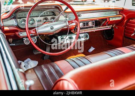 Lebanon, TN - May 14, 2022: Close up detailed interior view of a 1960 Pontiac Parisienne Hardtop Coupe at a local car show. Stock Photo