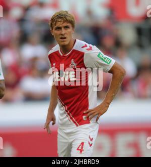 Cologne, Germany. 07th June, 2022. Telekom Cup, 1. FC Cologne vs AC Milan, Timo Huebers (Cologne) with camera behind the jersey on the chest. Credit: Juergen Schwarz/Alamy Live News Stock Photo