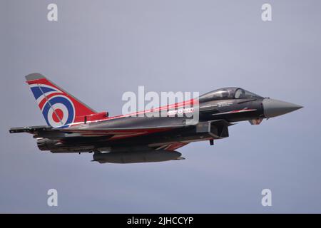 Fairford, UK. 16th July, 2022. Military aircraft from across the globe on display for the RIAT Royal International Air Tattoo. The RAF fielded a Typhoon Eurofighter with a special livery. Credit: Uwe Deffner/Alamy Live News