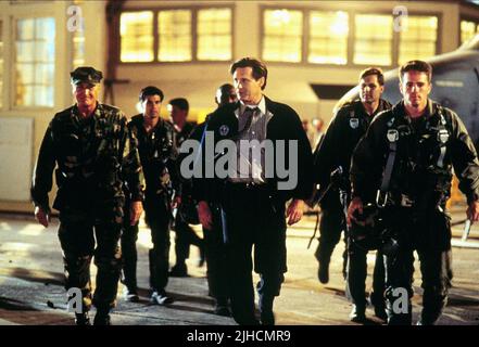 ROBERT LOGGIA, BILL PULLMAN, INDEPENDENCE DAY, 1996 Stock Photo