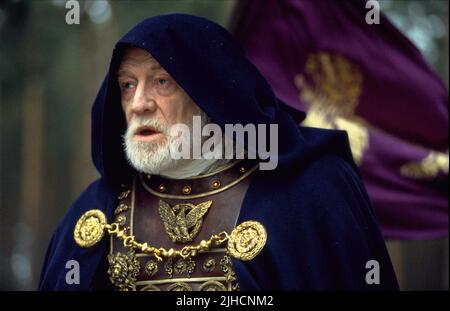 RICHARD HARRIS, GLADIATOR, 2000 Stock Photo - Alamy