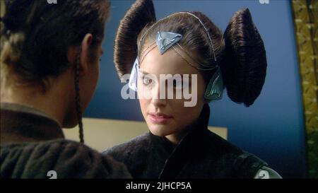 NATALIE PORTMAN, STAR WARS: EPISODE II - ATTACK OF THE CLONES, 2002 Stock Photo