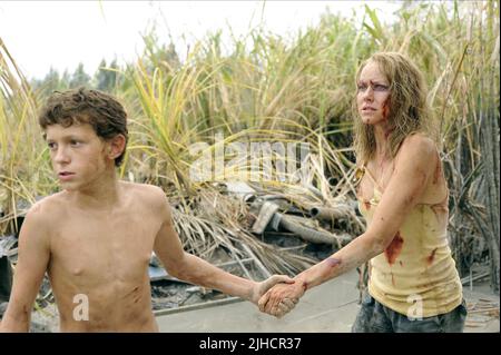 TOM HOLLAND, NAOMI WATTS, THE IMPOSSIBLE, 2012 Stock Photo