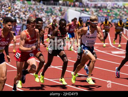 Eugene, USA. 17th July, 2022. Runners compete during the men's 10000m final at the World Athletics Championships Oregon22 in Eugene, Oregon, the United States, July 17, 2022. Credit: Wang Ying/Xinhua/Alamy Live News Stock Photo