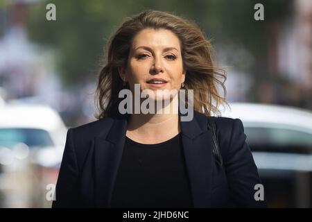 London, UK. 17th July, 2022. Penny Mordaunt arrives for Sophie Raworth's 'Sunday Morning' at BBC Broadcasting House in London. Credit: SOPA Images Limited/Alamy Live News Stock Photo