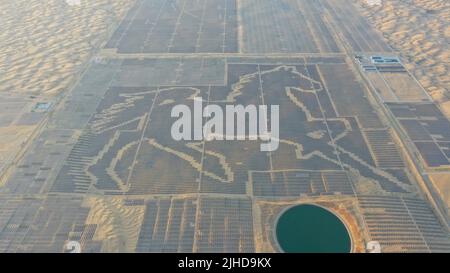 ORDOS, CHINA - JULY 17, 2022 - Aerial photo taken on July 17, 2022 shows the 'Steed Power Station' of Tianci Lake Photovoltaic power generation projec Stock Photo