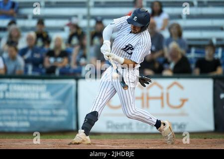 July 16 2022, London Ontario Canada, The London Majors defeat the Hamilton Cardinals 11-6. Gibson Krzeminski of the London Majors. Luke Durda/Alamy Stock Photo