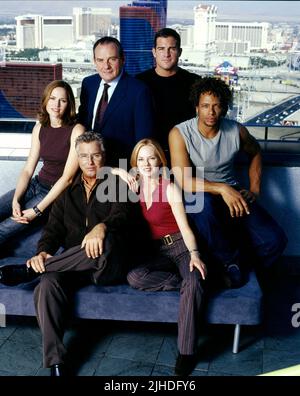 JORJA FOX, WILLIAM PETERSEN, PAUL GUILFOYLE, MARG HELGENBERGER, GEORGE EADS, GARY DOURDAN, CSI: CRIME SCENE INVESTIGATION, 2000 Stock Photo