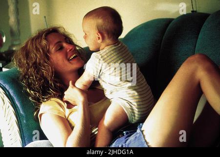 JULIA ROBERTS, ERIN BROCKOVICH, 2000 Stock Photo