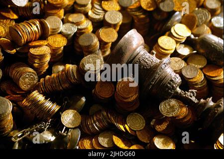 GOLD COINS, ANCIENT TREASURE, NATIONAL TREASURE, 2004 Stock Photo