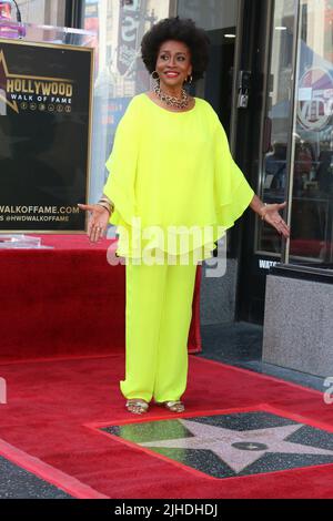 LOS ANGELES - JUL 15:  Jenifer Lewis at the Jenifer Lewis Ceremony on the Hollywood Walk of Fame on July 15, 2022 in Los Angeles, CA Stock Photo