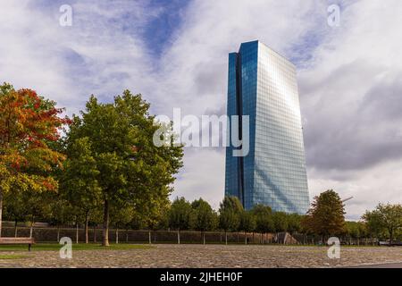 FRANKFURT A: MAIN, GERMANY - OCTOBER 10: Banking towers an dawn on October 10, 2021 in Frankfurt am Main, Germany Stock Photo