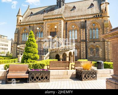 Dundee, Scotland, UK – June 23 2022. The exterior of the Dundee art gallery and museum Stock Photo