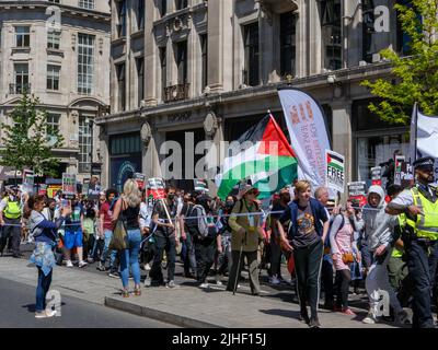 London, UK-14.5.22: demonstration on Regent Street in London in solidarity and support of the independence of Palestine occupied by Israel since 1967 Stock Photo