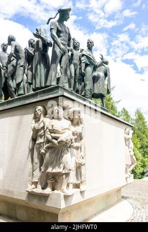 Impressive second world war memorial - the statue of stone and bronze portraying hostages, refugees, martyrs ... Stock Photo