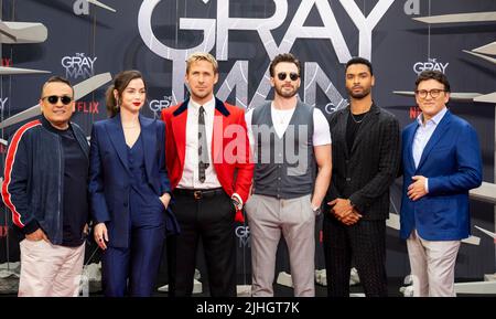 Berlin, Germany. 18th July, 2022. Joe Russo (l-r), Ana de Armas, Ryan Gosling, Chris Evans, Rege-Jean Page and Anthony Russo arrive at the special screening of Netflix's film 'The Gray Man.' Credit: Monika Skolimowska/dpa/Alamy Live News Stock Photo