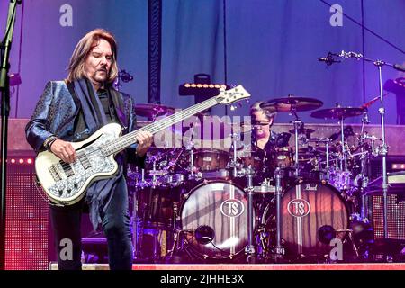 July 16, 2022, Irvine, CA, US: Tommy Shaw Guitar for Styx