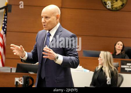 Ft. Lauderdale, USA. 18th July, 2022. Assistant State Attorney Mike Satz delivers his opening statement during the penalty phase trial of confessed Parkland gunman Nikolas Cruz at the Broward County Courthouse in Fort Lauderdale, Florida, on Monday, July 18, 2022. (Photo by Carline Jean/South Florida Sun Sentinel/TNS/Sipa USA) Credit: Sipa USA/Alamy Live News Stock Photo
