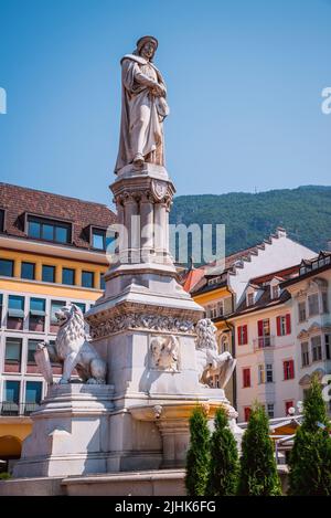 Monument to Walther von der Vogelweide in Bozen from 1889. Piazza Walther Von der Vogelweide. Bolzano, South Tyrol, Trentino-Alto Adige - Südtirol, It Stock Photo