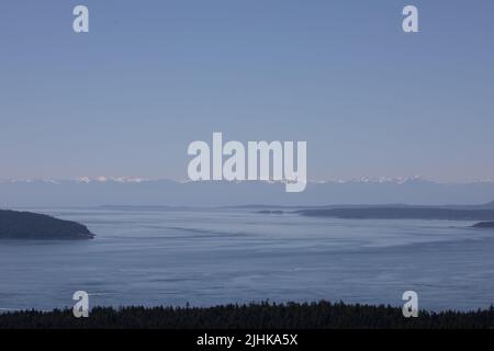 Scenic view of the ocean and shoreline at Poets Cove on Pender Island, Vancouver Island, British Columbia, Canada Stock Photo
