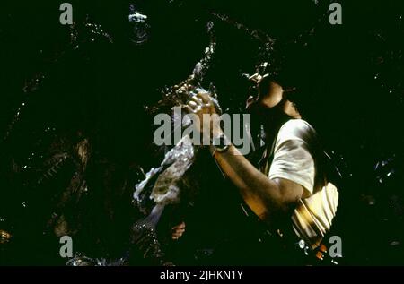 SIGOURNEY WEAVER, ALIENS, 1986 Stock Photo