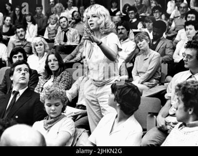 JULIE WALTERS, EDUCATING RITA, 1983 Stock Photo